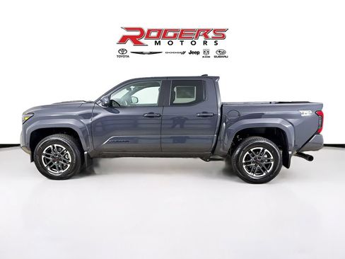 New 2026 Toyota Tacoma TRD Sport image 4