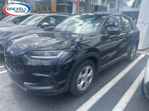 Used 2024 Honda HR-V LX image 1