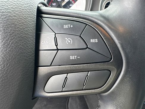 Used 2022 Dodge Charger SXT image 25