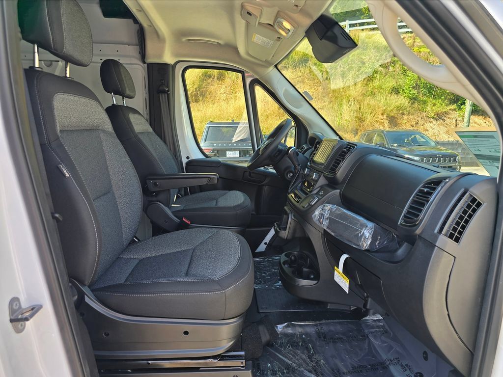 New 2026 RAM ProMaster 2500 w/ Convenience Group FWD image 23
