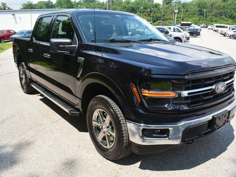 Used 2025 Ford F150 XLT w/ Equipment Group 301A Standard AWD/4WD image 4