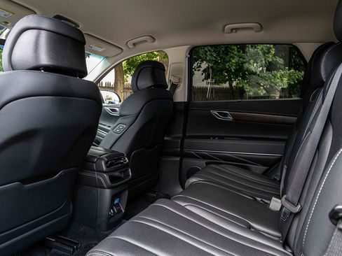 Used 2024 Genesis GV80 2.5T image 22