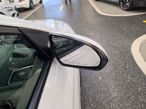 Used 2017 Hyundai Elantra SE FWD image 36