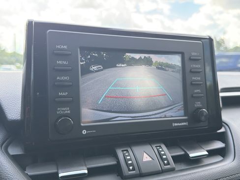 Used 2021 Toyota RAV4 XLE Premium FWD image 25