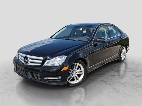 Used 2012 Mercedes-Benz C 300 4MATIC Sedan image 1