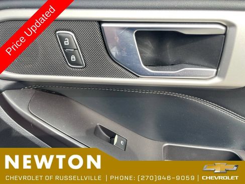 Used 2020 Ford Explorer XLT w/ Equipment Group 202A RWD image 25