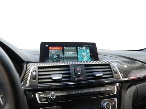 Used 2018 BMW M3 image 46