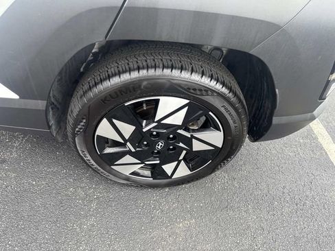 Used 2025 Hyundai Kona SEL image 23