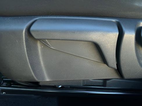Used 2021 Nissan Rogue S AWD/4WD image 27