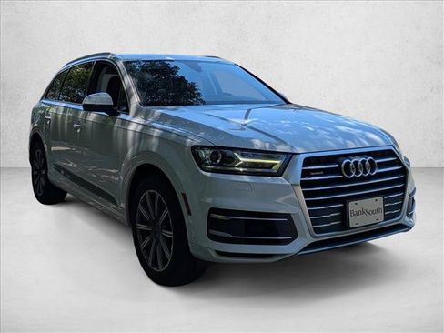 Used 2018 Audi Q7 3.0T Premium Plus w/ Premium Plus Package AWD/4WD image 3