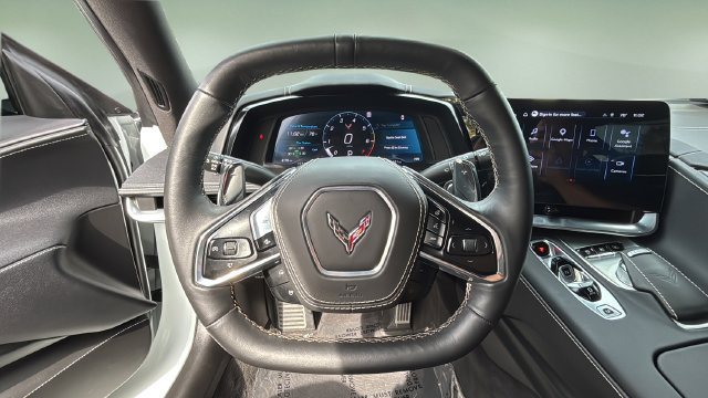 Used 2025 Chevrolet Corvette Stingray Preferred Cpe w/ Z51 Performance Package RWD image 13