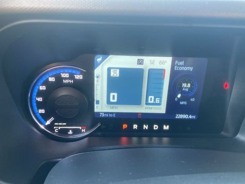 Used 2022 Ford Bronco Outer Banks w/ Sasquatch Package AWD/4WD image 12