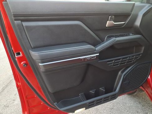 Used 2024 Toyota Tacoma TRD Sport image 6