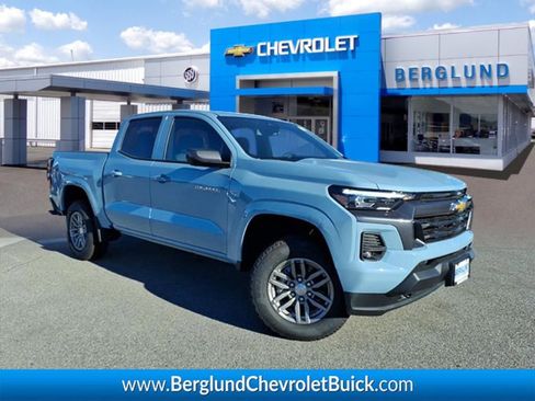 New 2025 Chevrolet Colorado LT w/ LT Convenience Package image 1