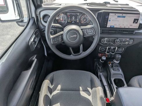 New 2026 Jeep Gladiator Sport AWD/4WD image 16