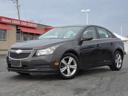 Used 2014 Chevrolet Cruze LT image 2
