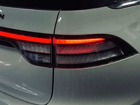 Used 2025 Lincoln Aviator Black Label image 7