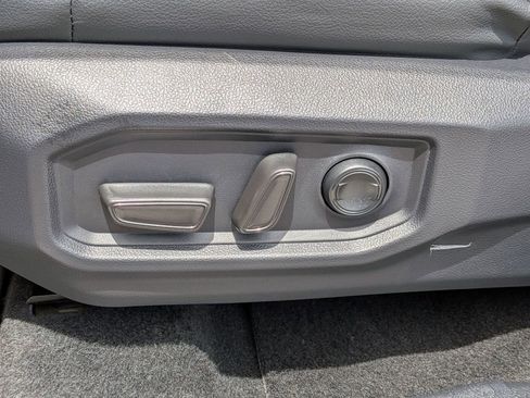 Used 2025 Toyota Tundra Limited image 16