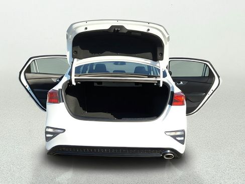 Used 2021 Kia Forte LXS FWD image 14