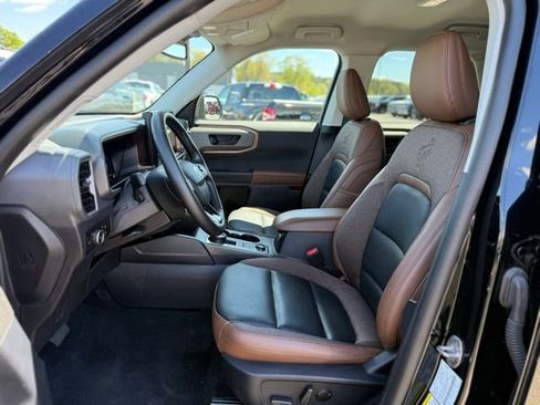 Used 2025 Ford Bronco Sport Outer Banks w/ Outer Banks Tech Package+ AWD/4WD image 12