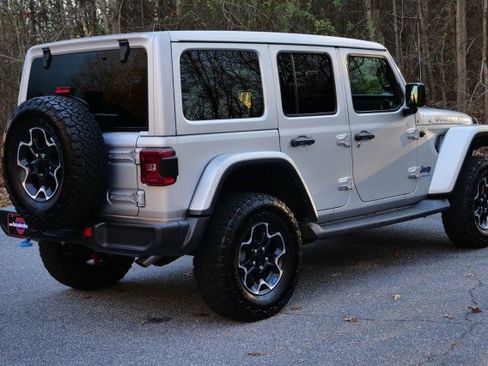 Used 2023 Jeep Wrangler Unlimited Rubicon 4xe w/ Cold Weather Group AWD/4WD image 9