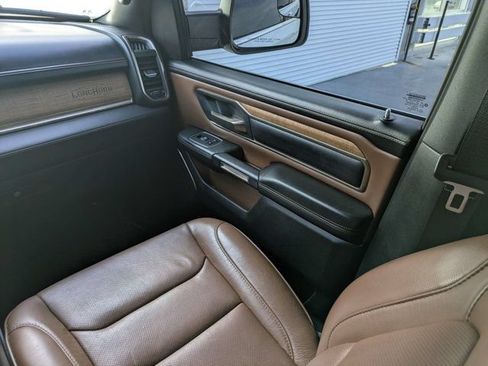 Used 2023 RAM 1500 Limited w/ Body Color Bumper Group AWD/4WD image 17