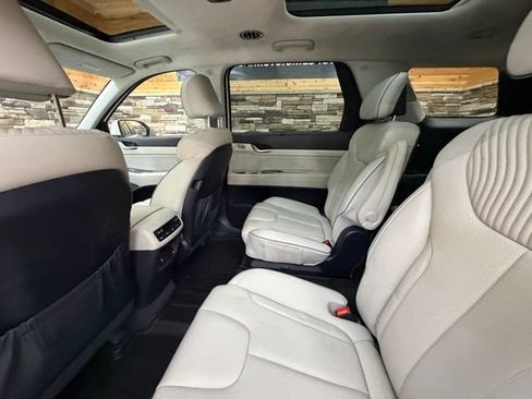 Used 2023 Hyundai Palisade Calligraphy AWD/4WD image 34