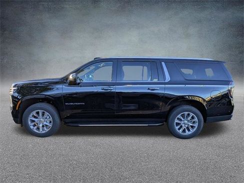 New 2026 Chevrolet Suburban Premier image 7