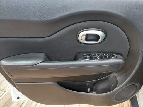 Used 2019 Kia Soul image 30