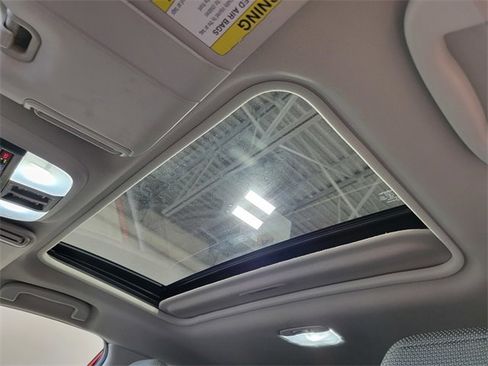 Certified 2024 Subaru Crosstrek 2.0i Premium image 32