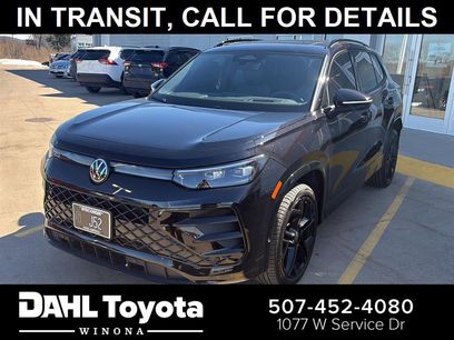 Used 2025 Volkswagen Tiguan SE R-Line