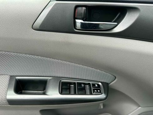 Used 2013 Subaru Forester 2.5X Premium image 11