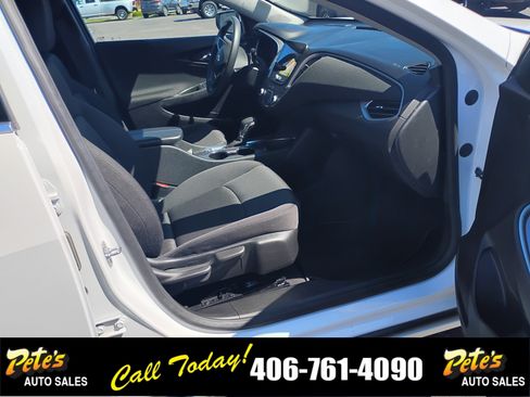 Used 2025 Chevrolet Malibu LT FWD image 15