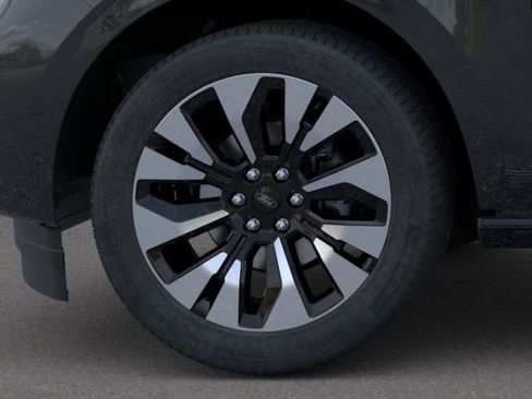 New 2026 Ford Expedition Max Platinum w/ Driver's Package image 19