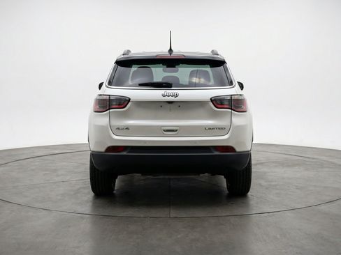 Used 2025 Jeep Compass Trailhawk AWD/4WD image 7