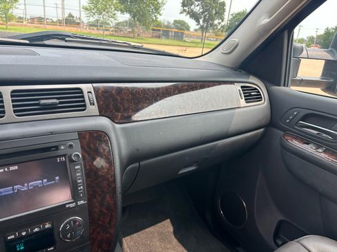 Used 2013 GMC Sierra 2500 Denali image 24