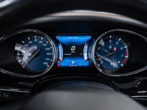 Used 2017 Maserati Quattroporte S GranSport Q4 image 23