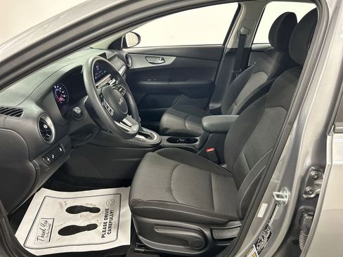 Certified 2023 Kia Forte LXS w/ LXS Technology Package image 9