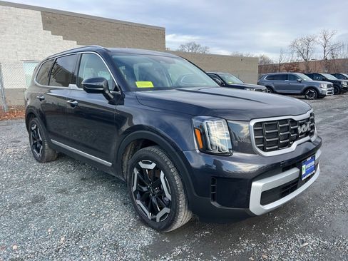 New 2025 Kia Telluride S image 5