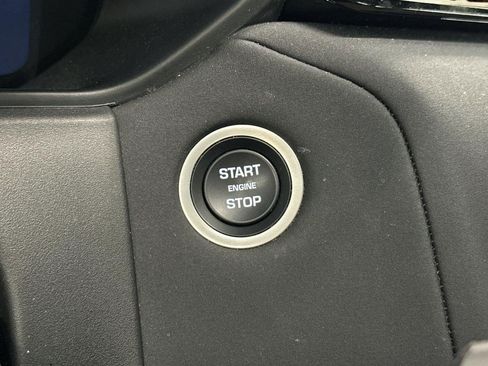 Certified 2026 Land Rover Range Rover Velar S AWD/4WD image 35