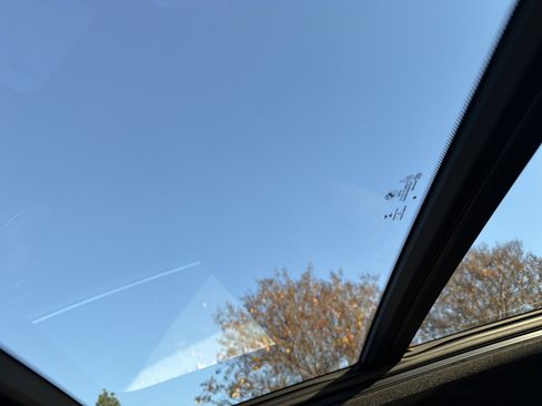 Used 2023 BMW X5 xDrive40i w/ Premium Package image 25