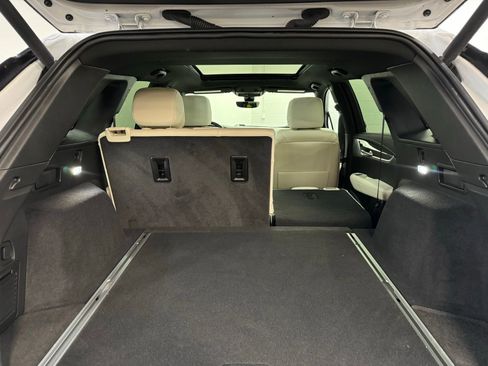 Used 2025 Cadillac XT5 Sportv w/ Technology Package image 34