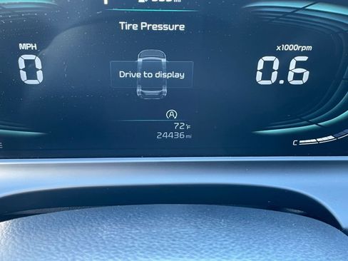 Used 2025 Kia Seltos S image 41