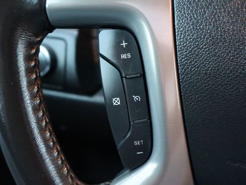 Used 2011 GMC Yukon SLT w/ SLT-2 Equipment Package image 32