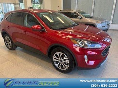 Used 2022 Ford Escape SEL w/ Class II Trailer Tow Package image 1