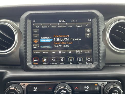 Used 2023 Jeep Gladiator Overland image 5