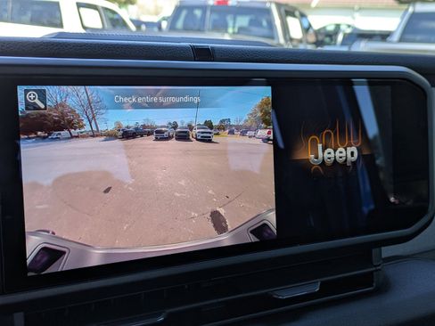 New 2026 Jeep Gladiator Sport image 23