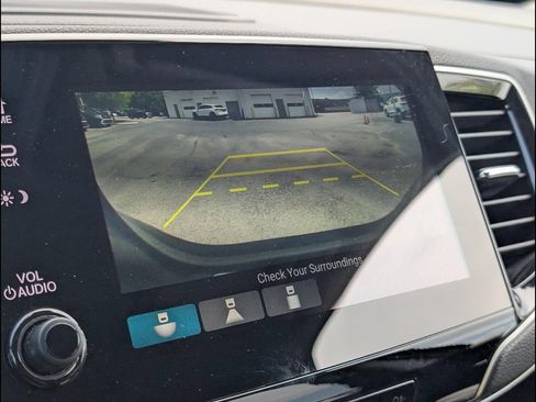 Used 2020 Honda Pilot Touring image 19