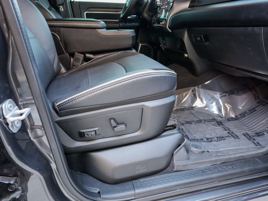 Used 2026 RAM 2500 Laramie AWD/4WD image 24