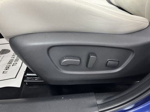 Used 2022 Nissan Rogue Sport SV FWD image 29